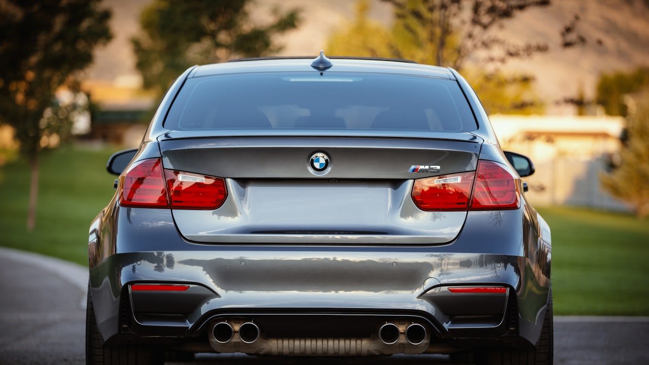 How Car Chargers Could Be Helpful For You While Long Travelling