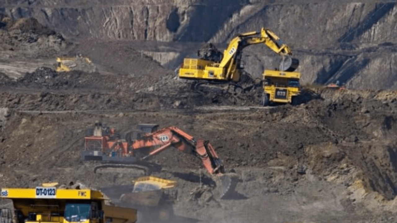 What Factors Need To Be Considered When Choosing A Wood Chipper Knive?