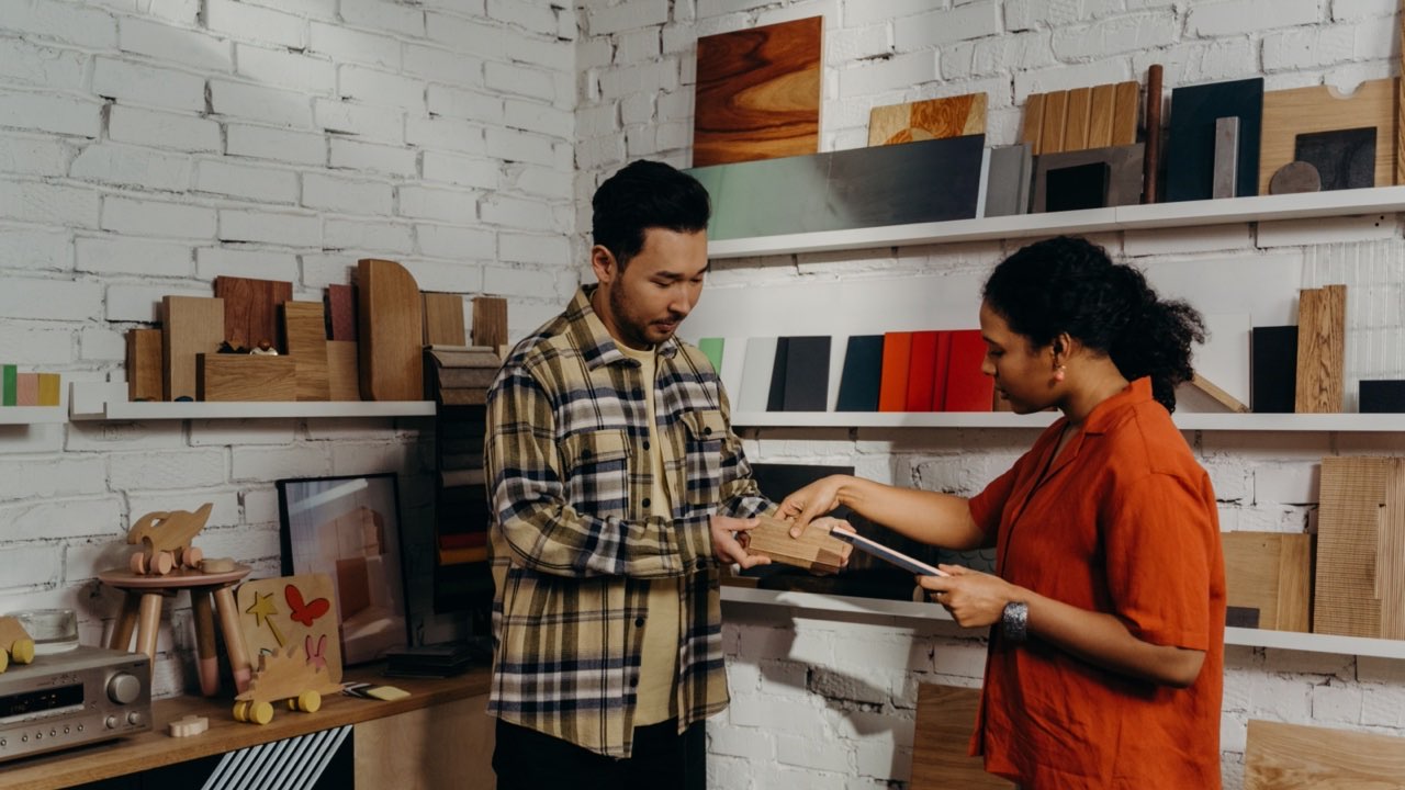 The Questions Worth Asking Before Signing a Dealership Agreement in the Home Furnishing Industry